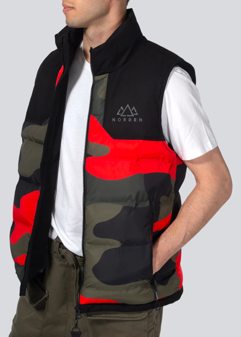 Finn Pongee Vest - Red Camo - Image 5